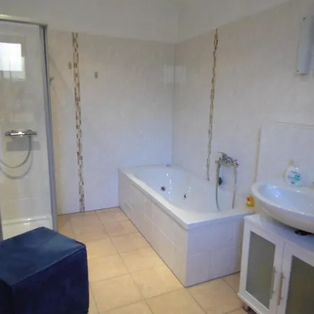 Ferienwohnung Silvia Schafer Apartamento *